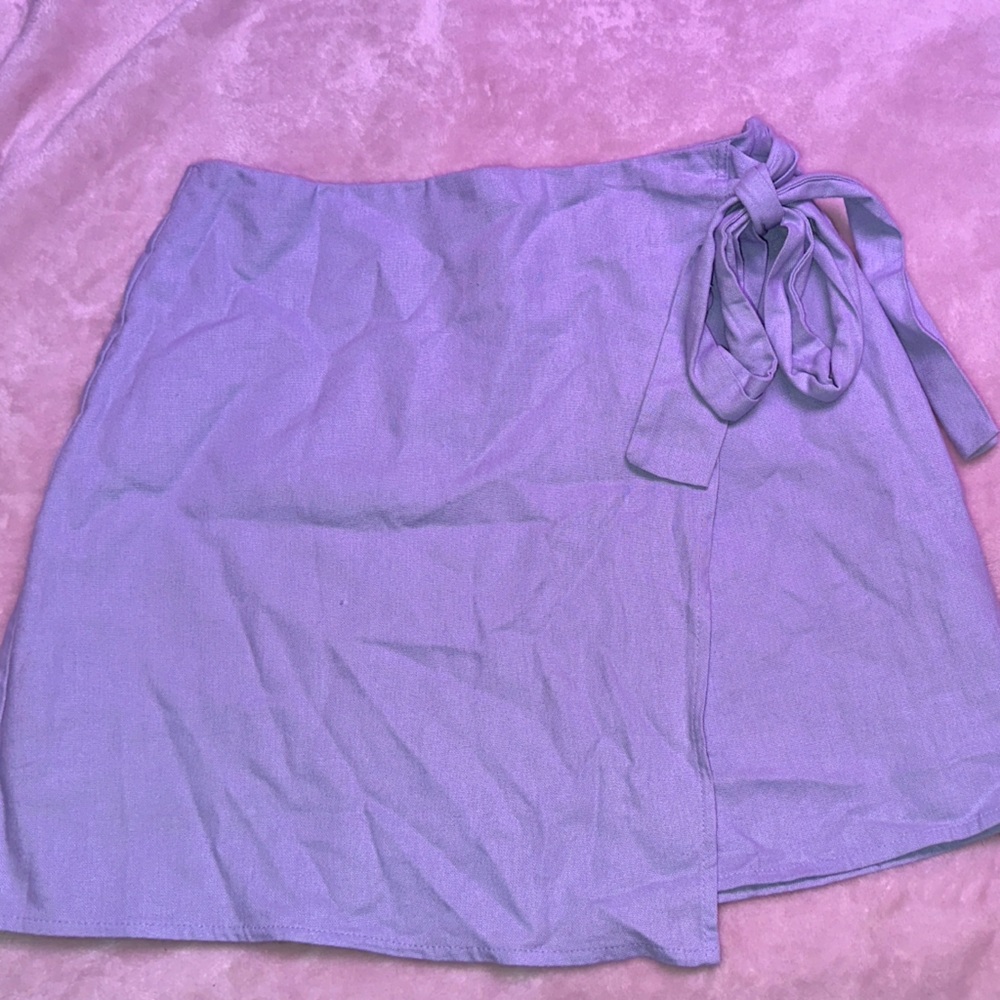 Lilac skirt with bow